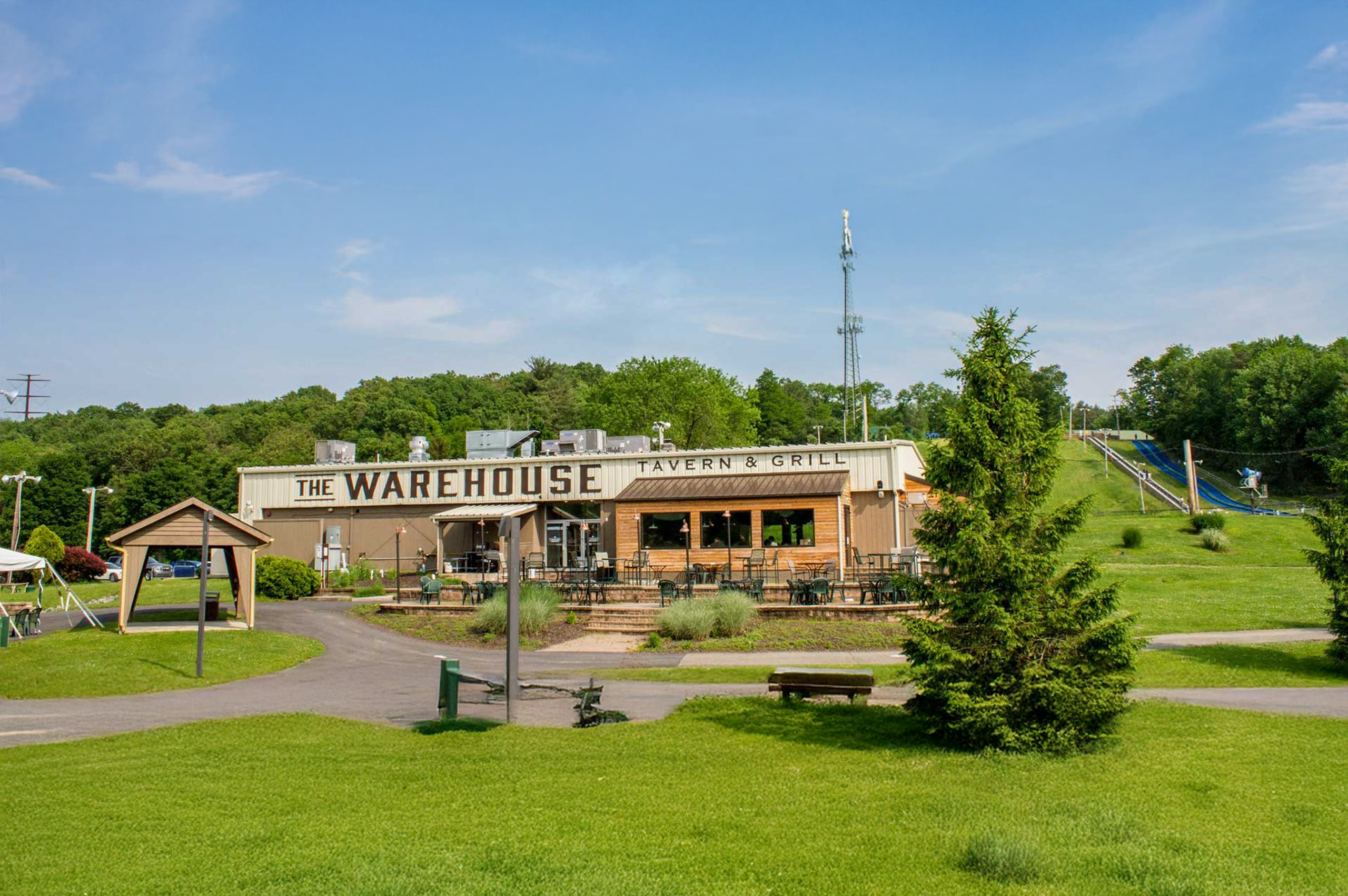 Warehouse Tavern & Grill